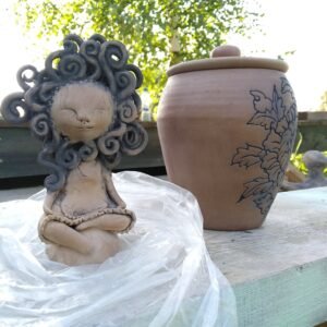 Zenith Statue & Floral Cache