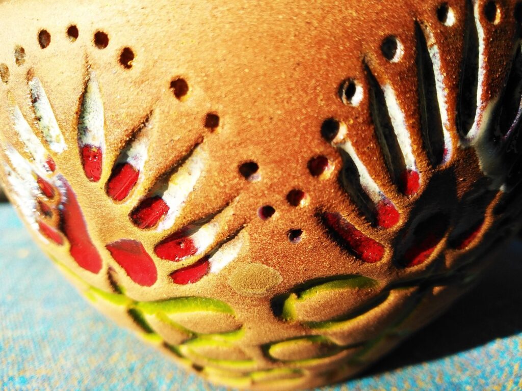 Earthen Glow Vessel